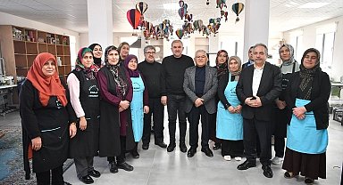 Kayseri Büyükşehir'den kadın kooperatifine ziyaret