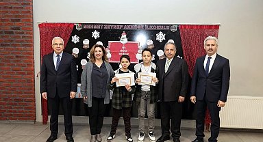 Kayseri Talaslı öğrenciler karnelerine kavuştu