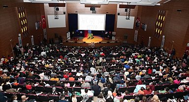 Kayseri Talas'ta çocuklara 'Küçük Prens' sürprizi