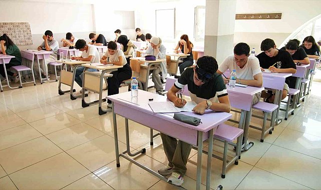 Keçiören Belediyesi öğrenciler için Deneme Kulübü kurdu