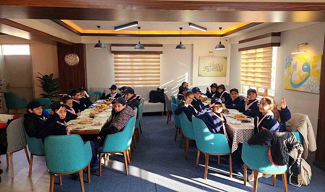 Kemah izci ekibi Erzincan'ı gezdi