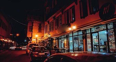 Kemaliye'de husumetli ortaklar arasında silahlı kavga
