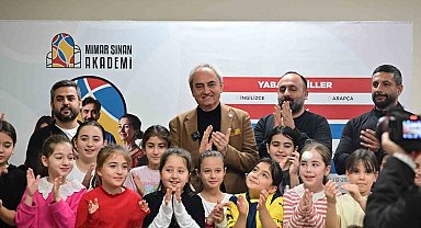 Kepez'den Mimar Sinan Akademi'ye renkli açılış