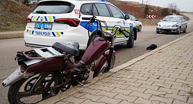 Kırıkkale'de otomobil ile motosiklet çarpıştı: 2 yaralı