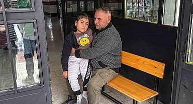 Kırk yıl kölesi olunacak öğretmenlerin akülü sandalye hediyesi, engelli öğrenciyi sınıfına kavuşturdu