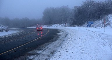 Kırklareli'nin yüksek kesimlerinde kar yağışı etkili oldu