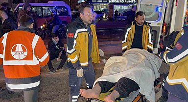 Kırmızı ışıkta bekleyen araca kamyon çarptı: 3 yaralı