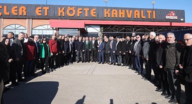 Kocaeli'de Başkan Büyükakın Başiskele esnafıyla buluşu