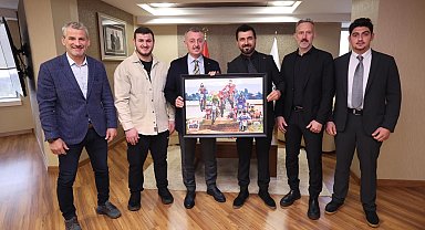 Kocaeli'de Başkan Büyükakın'a STK'lardan teşekkür