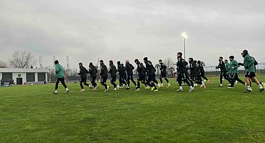 Kocaelispor'un yeni transferi Samet Yalçın ilk idmanına çıktı