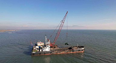 Körfezden 60 bin ton çamur çıkarıldı