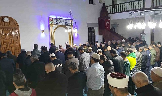 Köyceğiz'de Regaip Kandili dualarla ihya edildi