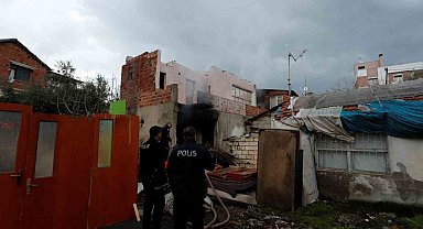 Kullanılmayan gecekondudaki yangın kısa sürede söndürüldü