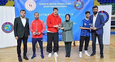 Kütahya'da düzenlenen İşitme Engelliler Erkekler Futsal Türkiye Şampiyonası sona erdi