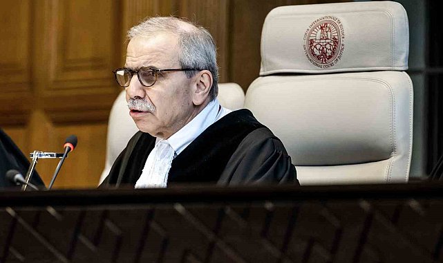 Lübnan Cumhurbaşkanı Aoun, hükümeti kurma görevini Uluslararası Adalet Divanı Başkanı Salam'a verdi