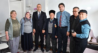 Manisa'daki Kore Gazileri'ne Büyükşehir'den ziyaret