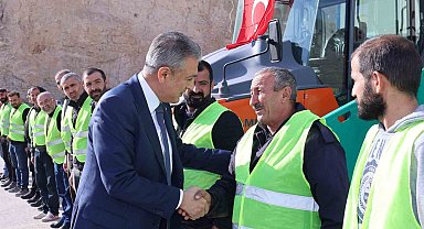 Mardin Büyükşehir Belediyesinden asfalt çalışmaları için büyük yatırım