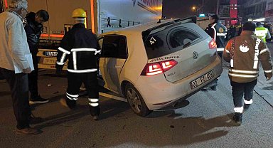 Mardin'de otomobil ile tır çarpıştı: 1 yaralı