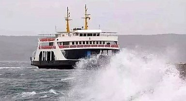 Marmara ve Erdek'te olumsuz hava şartları nedeniyle bazı deniz seferleri iptal edildi
