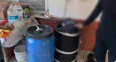 Marmaris'te 400 litre kaçak rakı ele geçirildi