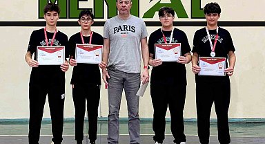 Menteşe Anadolu Lisesi masa tenisinde Türkiye finallerinde