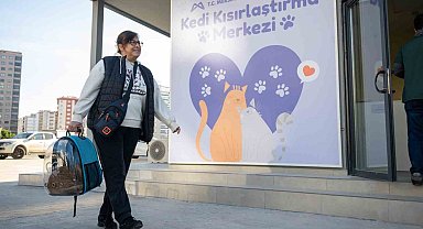 Mersin'de 'Kedi Kısırlaştırma Merkezi' açıldı