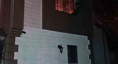 Mersin'de ev yangını