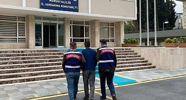 Mersin'de yağma suçundan aranan 2 firari yakalandı