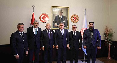 Milletvekili Kurt ve belediye başkanları, Bakan Bak ile görüştü