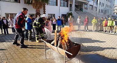 Miniklere yangın müdahale eğitimi verildi