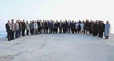 Müdür Gür: "Öğretmen bir milletin geleceğini inşa eden yüce bir eldir"