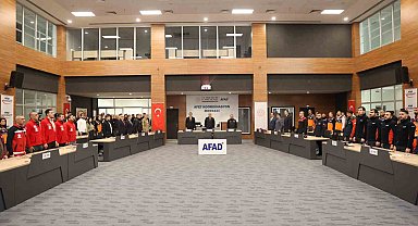 Muş'ta 164 AFAD gönüllüsü sertifikalarını aldı