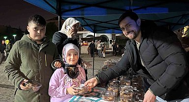 Nilüfer Belediyesi'nden kandil simidi ikramı
