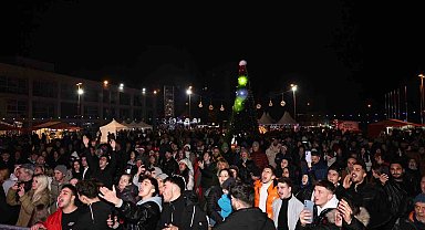 Nilüferliler 2025'i coşkuyla karşıladı