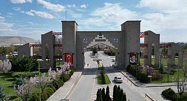 NÖHÜ üç alanda dünya üniversiteleri arasına girdi