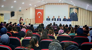 Öğrenciler merak ettikleri meslekleri yakından tanıdı