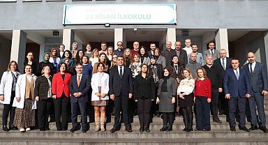 Öğrencinin talebini kırmadı onu okulunda ziyaret etti