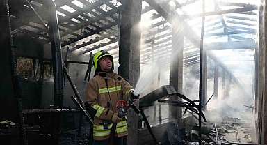 Ordu'da iş yeri ve depo yangını