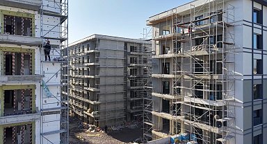 Osmaniye'de rezerv alandaki binalar yükseliyor