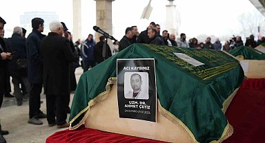 Otel yangınında hayatını kaybeden Çetiz ailesi toprağa verildi