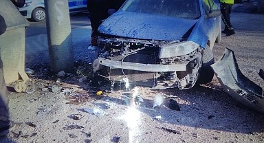 Otomobil ile çapa motoru çarpıştı: 1 yaralı