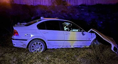 Otomobil şarampole uçtu: 2 yaralı