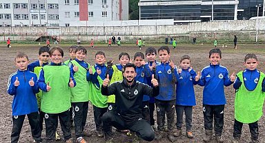 Patates tarlası değil, futbol sahası