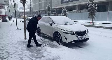 Patnos karla beyaza büründü