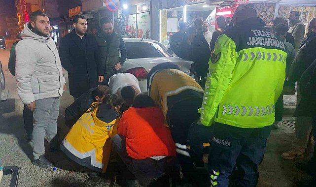 Pikap ile çarpışan plakasız motosikletin sürücüsü yaralandı