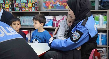 Polis 4 bin 871 öğrenciye ulaştı