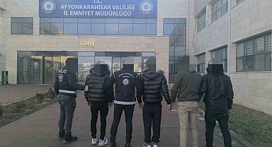 Polisin yaptığı 4 düzensiz göçmen operasyonunda 2 kişi tutuklandı