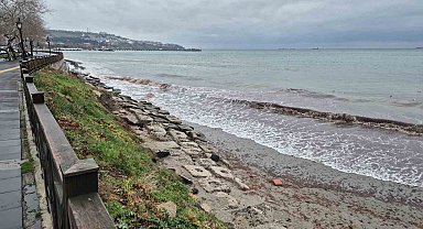 Poyraz fırtınası nedeniyle balıkçılar denize açılamadı