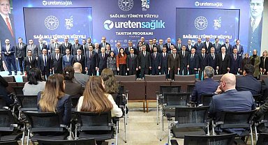 Rektör Hacımüftüoğlu, üreten sağlık temalı tanıtım toplantısı ve fikirden ürüne üreten sağlık iş birlikleri protokolüne katıldı