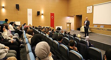 Rektör Levent, Erzincan KYK öğrencileri ile bir araya geldi
